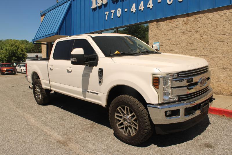 Ford Super Duty F-250 SRW Lariat 4WD Crew Cab 8' Box 2019