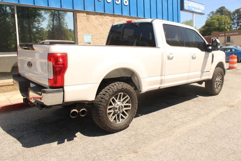 Ford Super Duty F-250 SRW Lariat 4WD Crew Cab 8' Box 2019