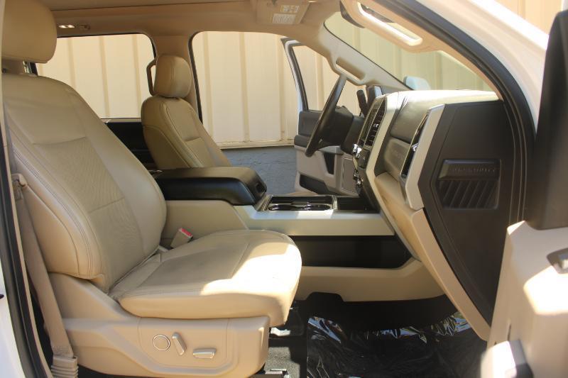 Ford Super Duty F-250 SRW Lariat 4WD Crew Cab 8' Box 2019