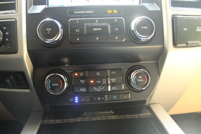 Ford Super Duty F-250 SRW Lariat 4WD Crew Cab 8' Box 2019