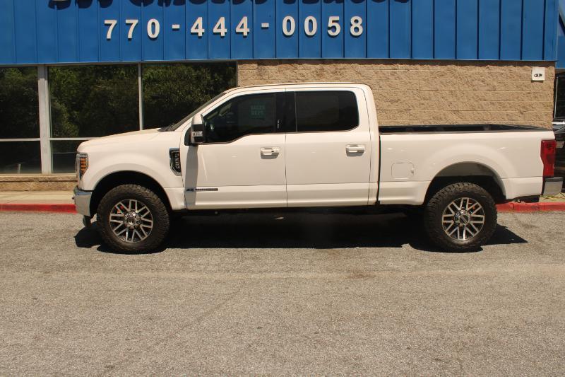 Ford Super Duty F-250 SRW Lariat 4WD Crew Cab 8' Box 2019