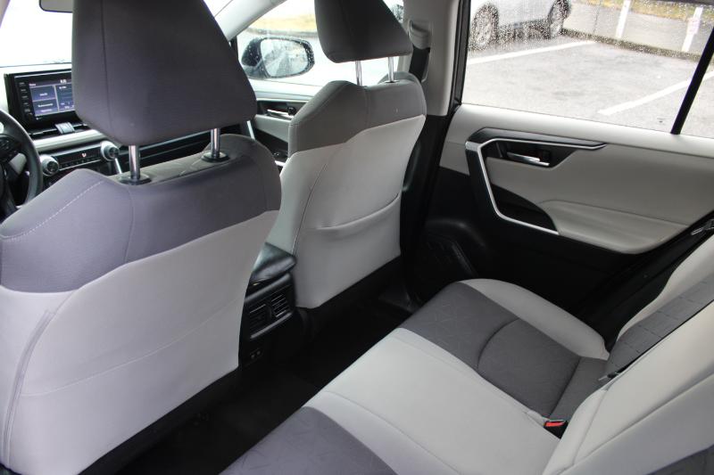 Toyota RAV4 Hybrid XLE AWD (Natl) 2020