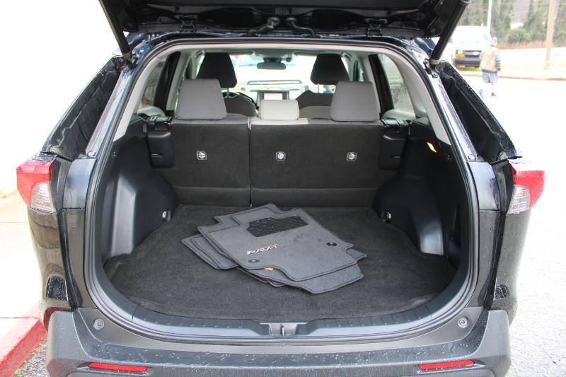 Toyota RAV4 Hybrid XLE AWD (Natl) 2020