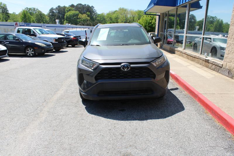 Toyota RAV4 LE FWD (Natl) 2021