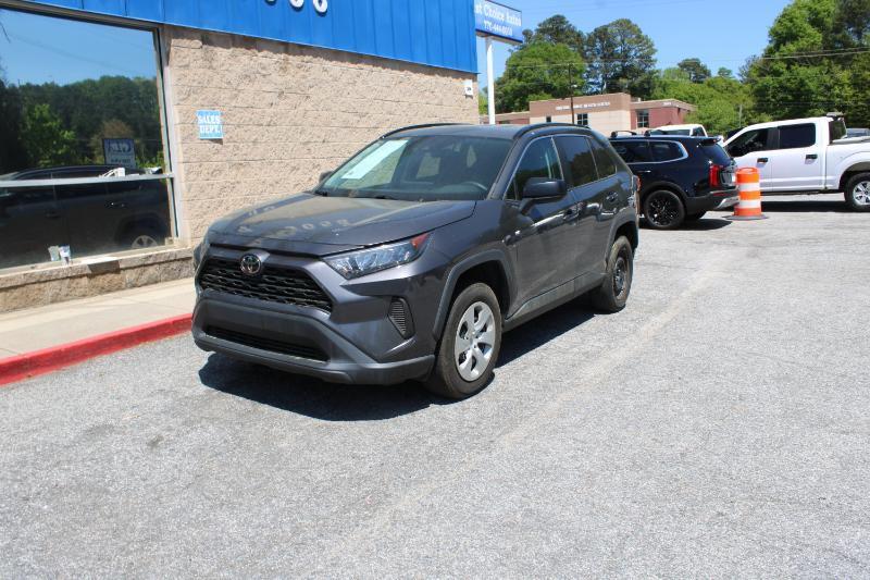 Toyota RAV4 LE FWD (Natl) 2021