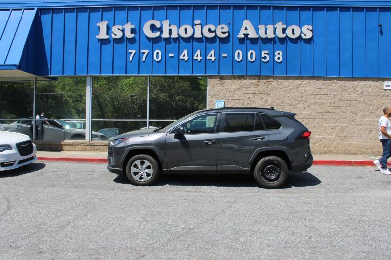 Toyota RAV4 LE FWD (Natl) 2021