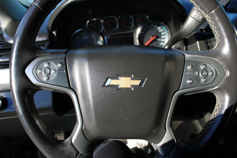 Chevrolet Suburban 2WD 4dr 1500 LT 2018