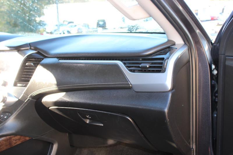 Chevrolet Suburban 2WD 4dr 1500 LT 2018