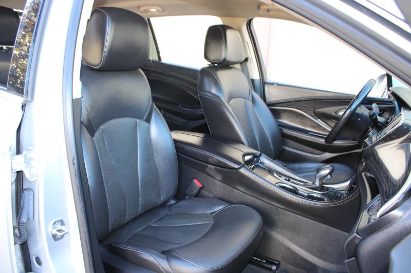 Buick Envision FWD 4dr Essence 2017