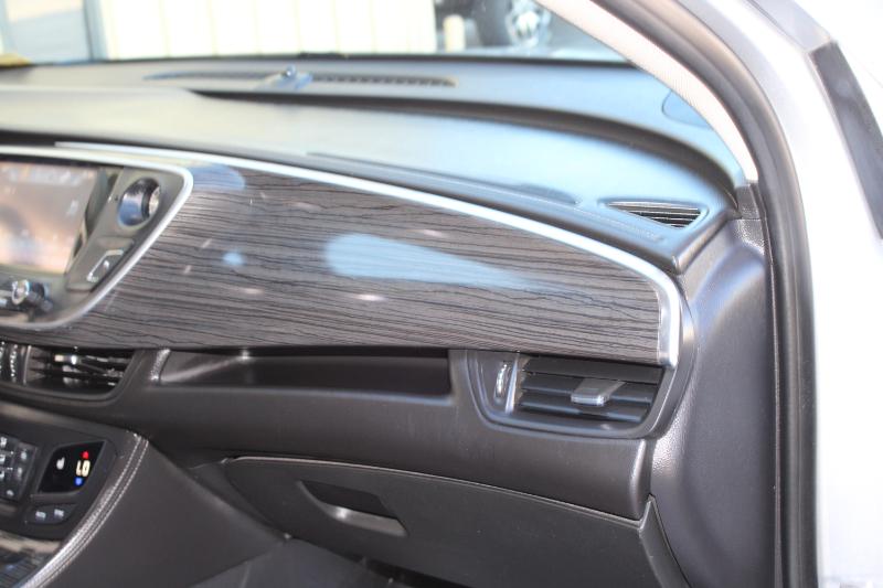 Buick Envision FWD 4dr Essence 2017