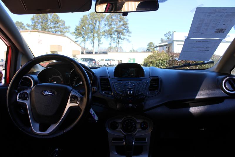 Ford Fiesta 5dr HB SE 2015