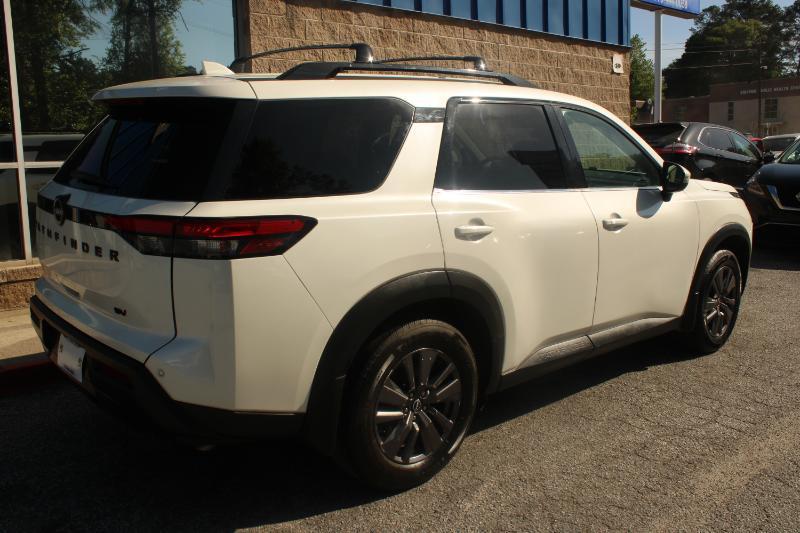 Nissan Pathfinder SV 2WD 2022