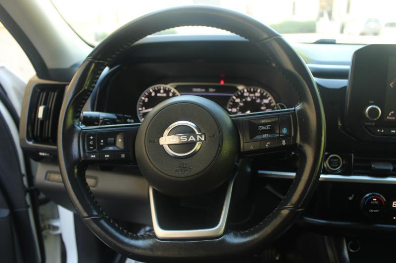 Nissan Pathfinder SV 2WD 2022