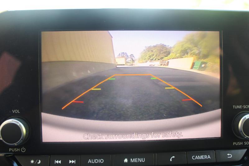 Nissan Pathfinder SV 2WD 2022