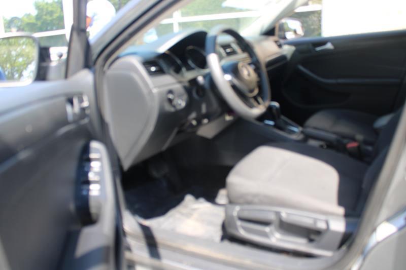 Volkswagen Jetta Sedan 4dr Auto 1.4T S 2016