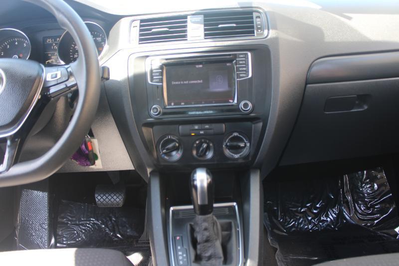 Volkswagen Jetta Sedan 4dr Auto 1.4T S 2016