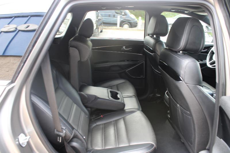 Kia Sorento FWD 4dr 2.0T SXL 2016