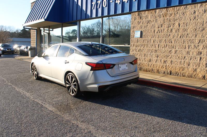 Nissan Altima 2.5 SR Sedan 2021