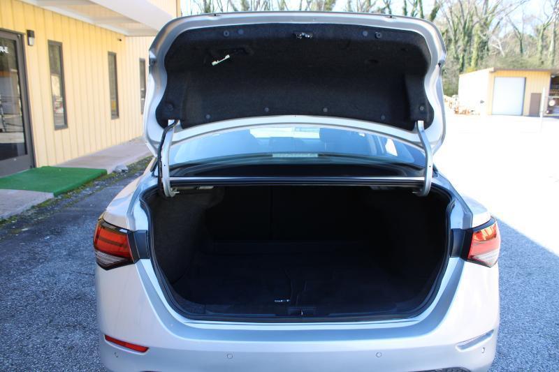 Nissan Sentra SV CVT 2021