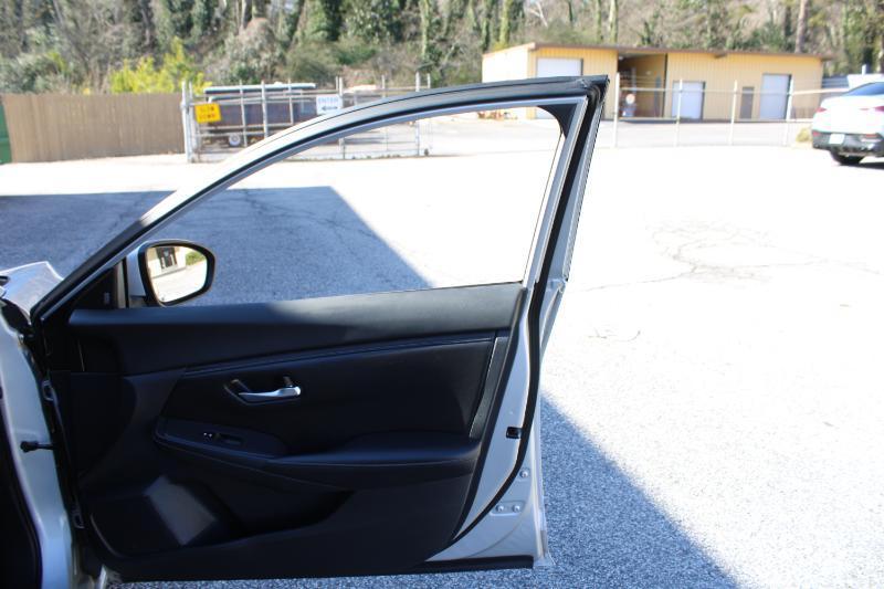 Nissan Sentra SV CVT 2021