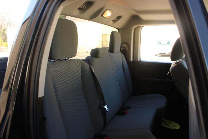 RAM 1500 Classic Tradesman 4x2 Quad Cab 6'4" Box 2019