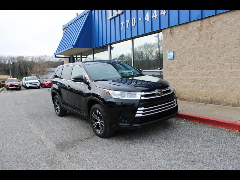 Toyota Highlander LE V6 FWD (Natl) 2019