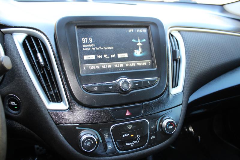 Chevrolet Malibu 4dr Sdn LS w/1LS 2017