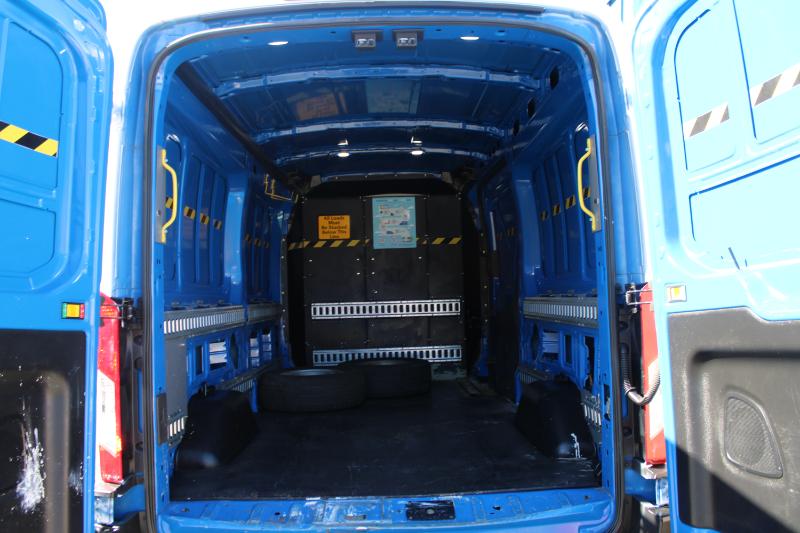 Ford Transit Van T-250 148" Med Rf 9000 GVWR Sliding RH Dr 2019