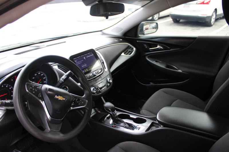 Chevrolet Malibu 4dr Sdn LS w/1FL 2024