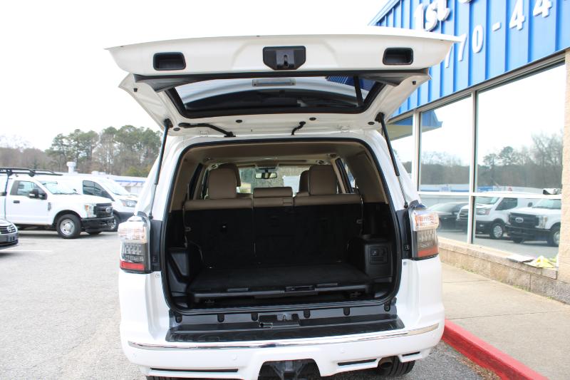 Toyota 4Runner RWD 4dr V6 Limited (Natl) 2014