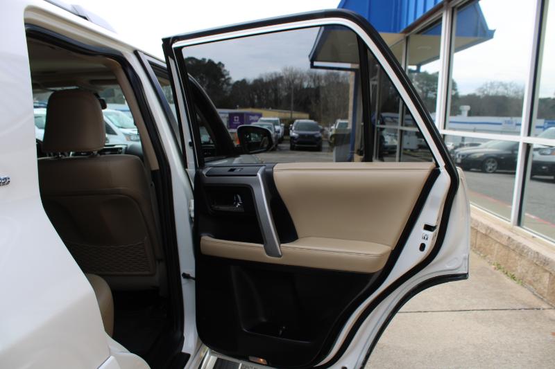 Toyota 4Runner RWD 4dr V6 Limited (Natl) 2014