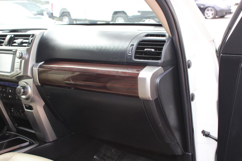 Toyota 4Runner RWD 4dr V6 Limited (Natl) 2014