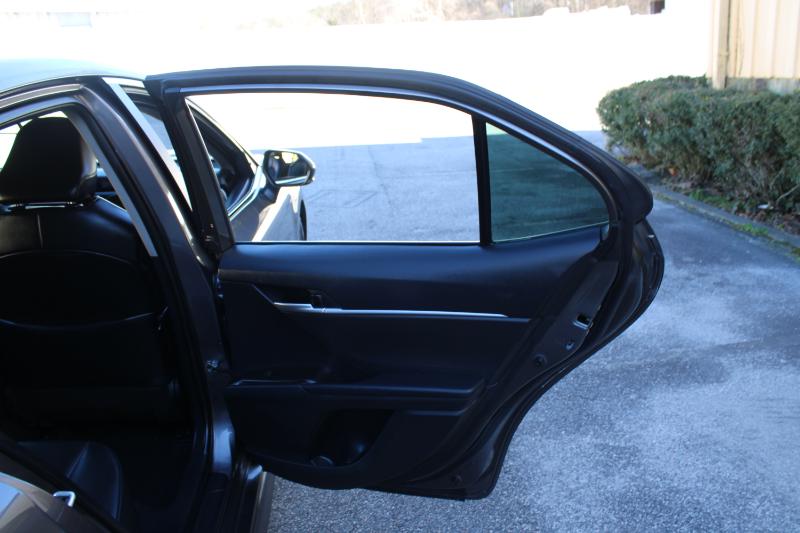 Toyota Camry Hybrid SE Nightshade CVT (Natl) 2023