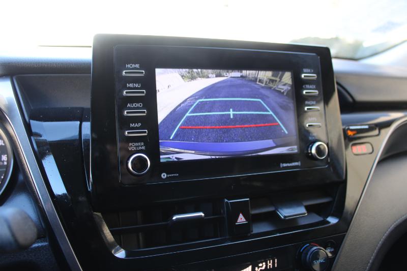 Toyota Camry Hybrid SE Nightshade CVT (Natl) 2023