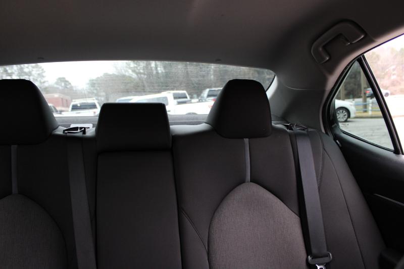 Toyota Camry LE Auto (Natl) 2021