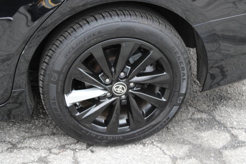 Toyota Camry LE Auto (Natl) 2021