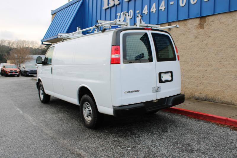 Chevrolet Express Cargo Van RWD 2500 135" 2020