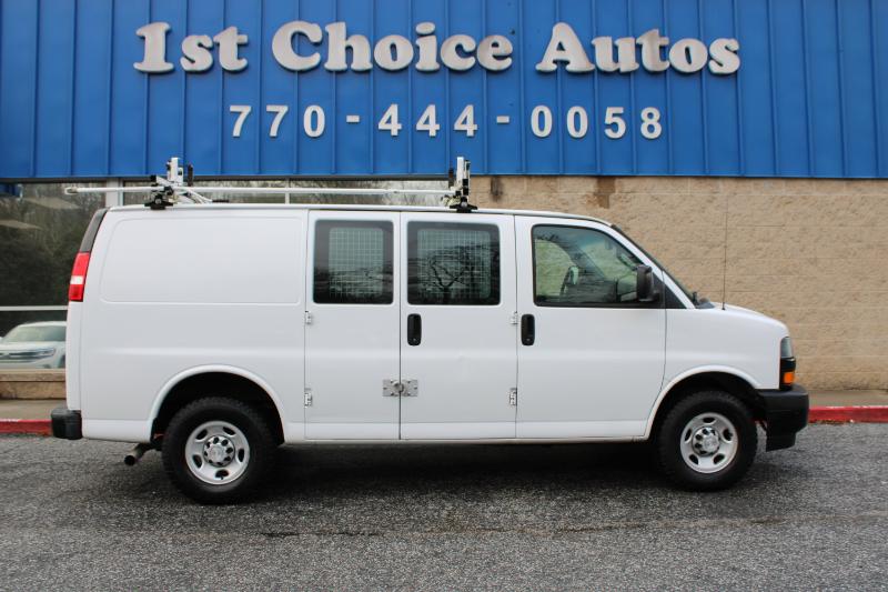 Chevrolet Express Cargo Van RWD 2500 135" 2020