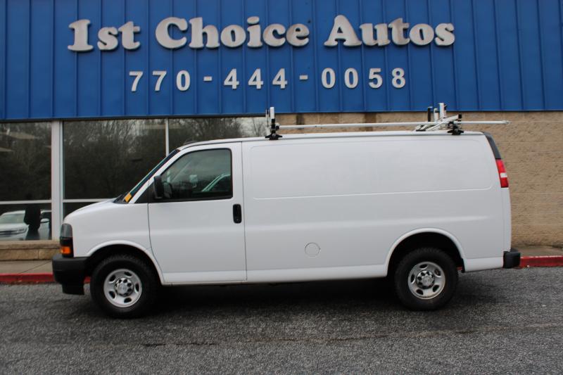 Chevrolet Express Cargo Van RWD 2500 135" 2020