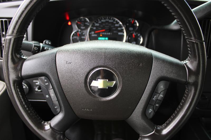 Chevrolet Express Cargo Van RWD 2500 135" 2020