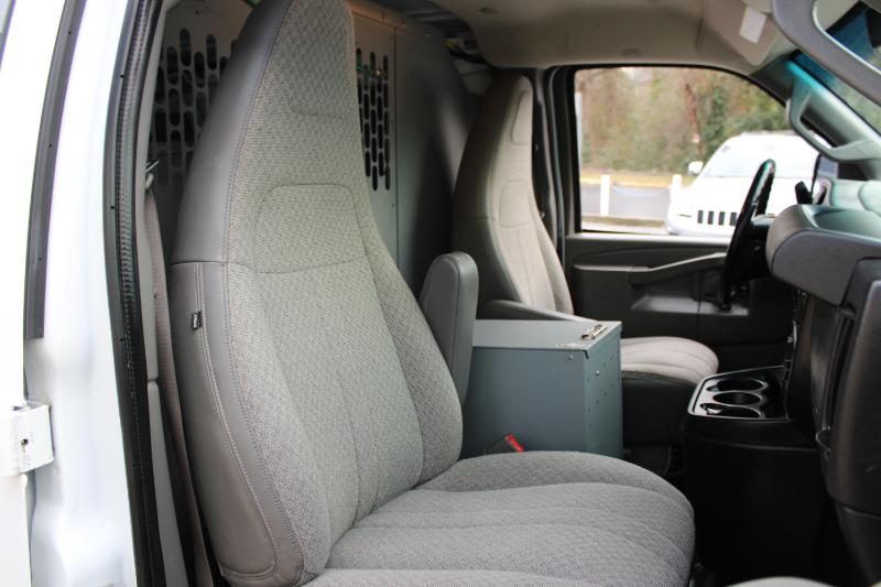 Chevrolet Express Cargo Van RWD 2500 135" 2020