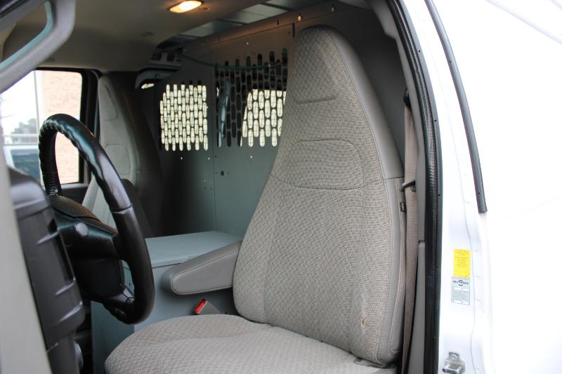 Chevrolet Express Cargo Van RWD 2500 135" 2020