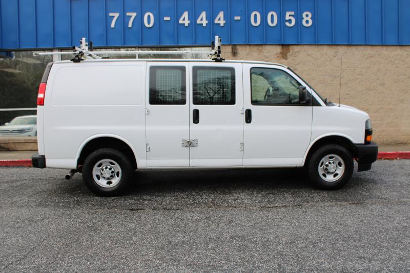 Chevrolet Express Cargo Van RWD 2500 135" 2020