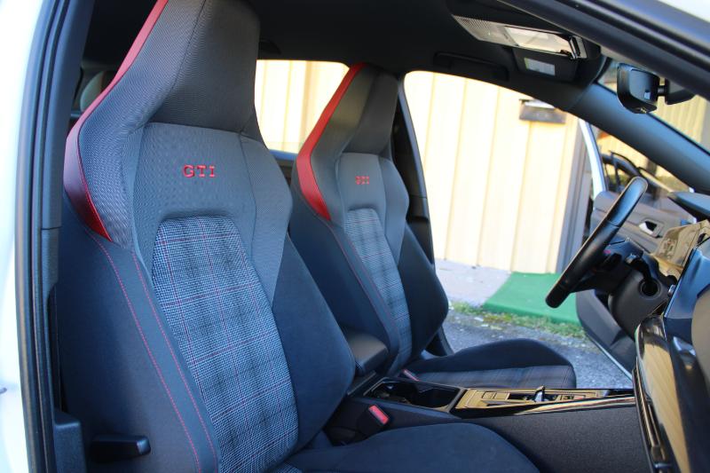 Volkswagen Golf GTI 2.0T S DSG 2023