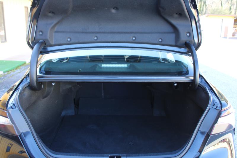 Toyota Camry SE Auto (Natl) 2020