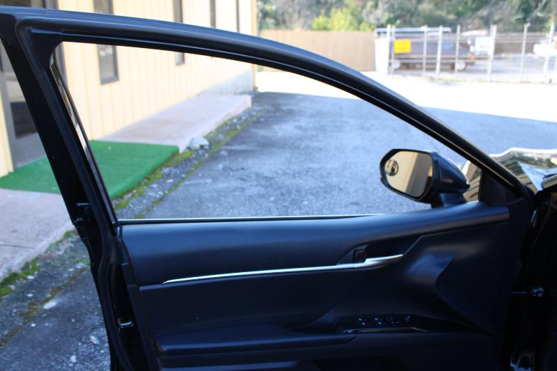 Toyota Camry SE Auto (Natl) 2020