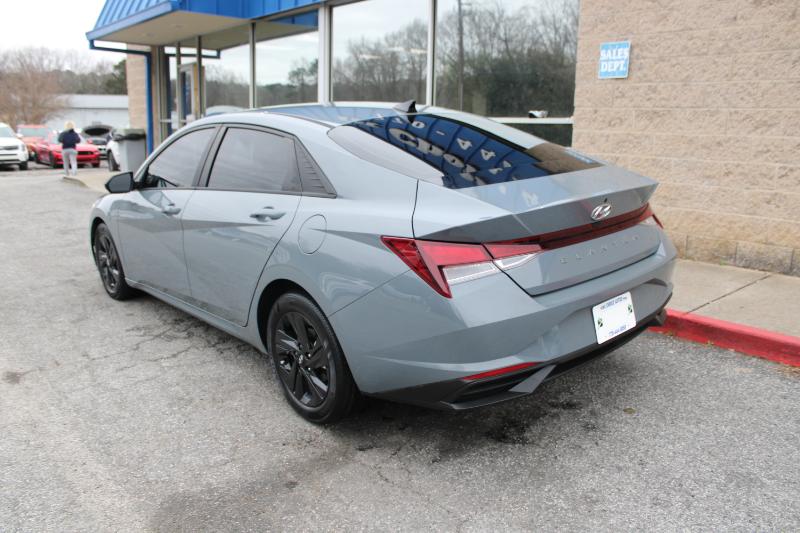 Hyundai Elantra SEL IVT *Ltd Avail* 2021