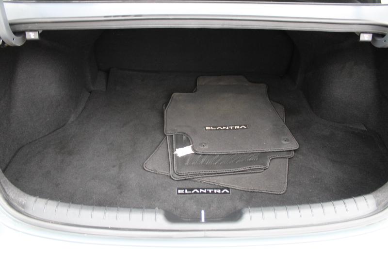 Hyundai Elantra SEL IVT *Ltd Avail* 2021