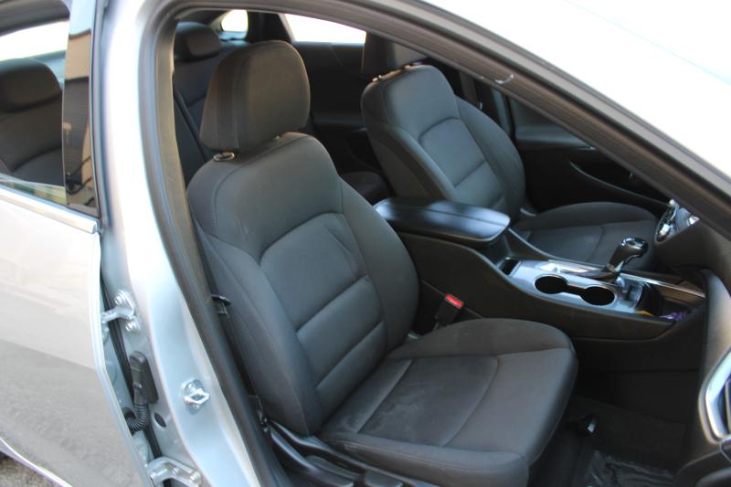 Chevrolet Malibu 4dr Sdn LT 2020