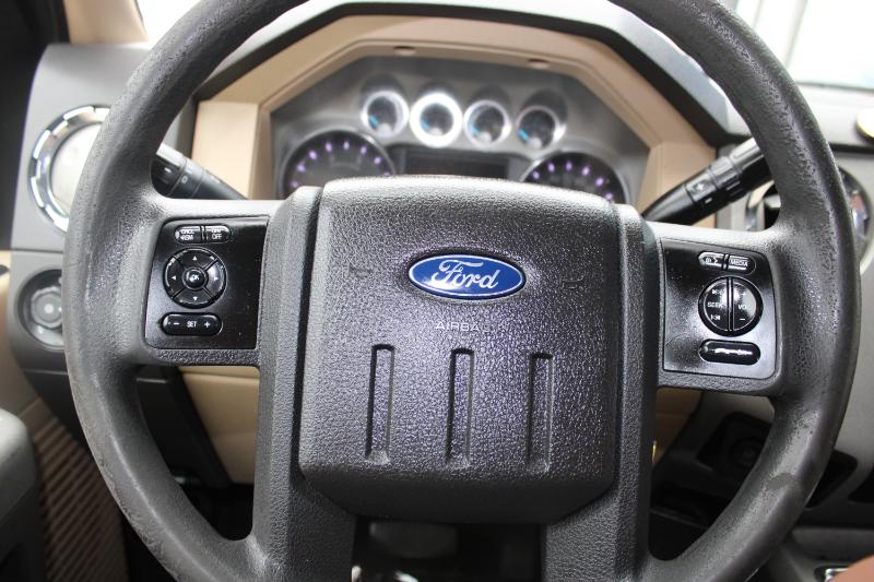 Ford Super Duty F-250 SRW 2WD Crew Cab 156" XLT 2016